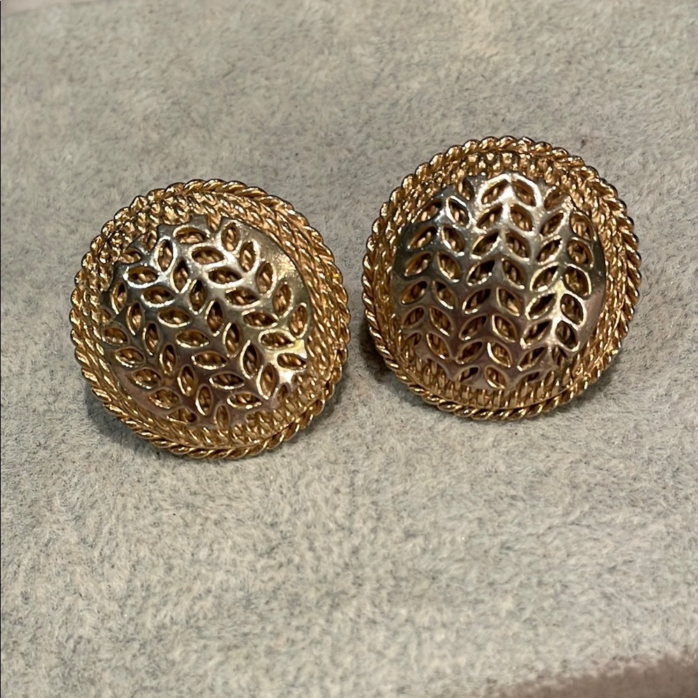 Vintage Rare Volupte Intricate Gold, Silver Dome Earrings Filigree Design 1950’s
